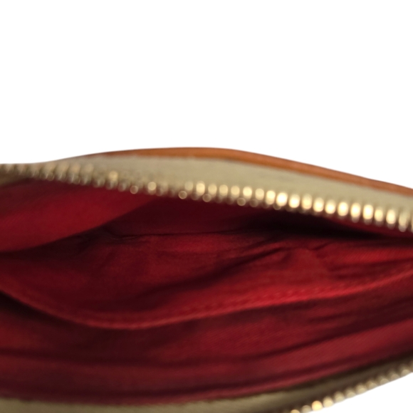 Dooney & Bourke Chevron Zebra Wristlet Clutch Black White Tan - Picture 10 of 13